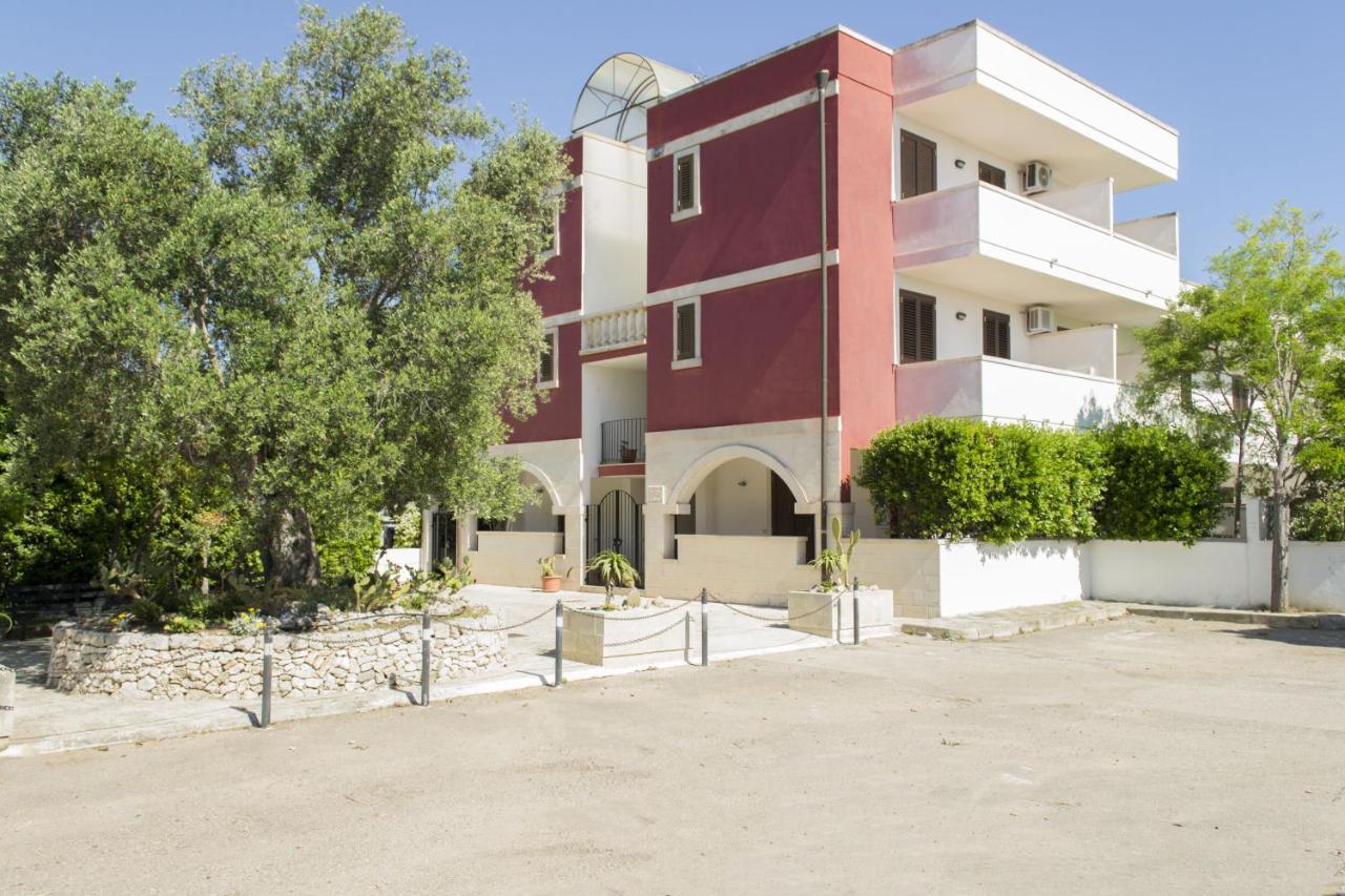 Residence Borgo Latino- Localo Torre dell'Orso Exterior foto