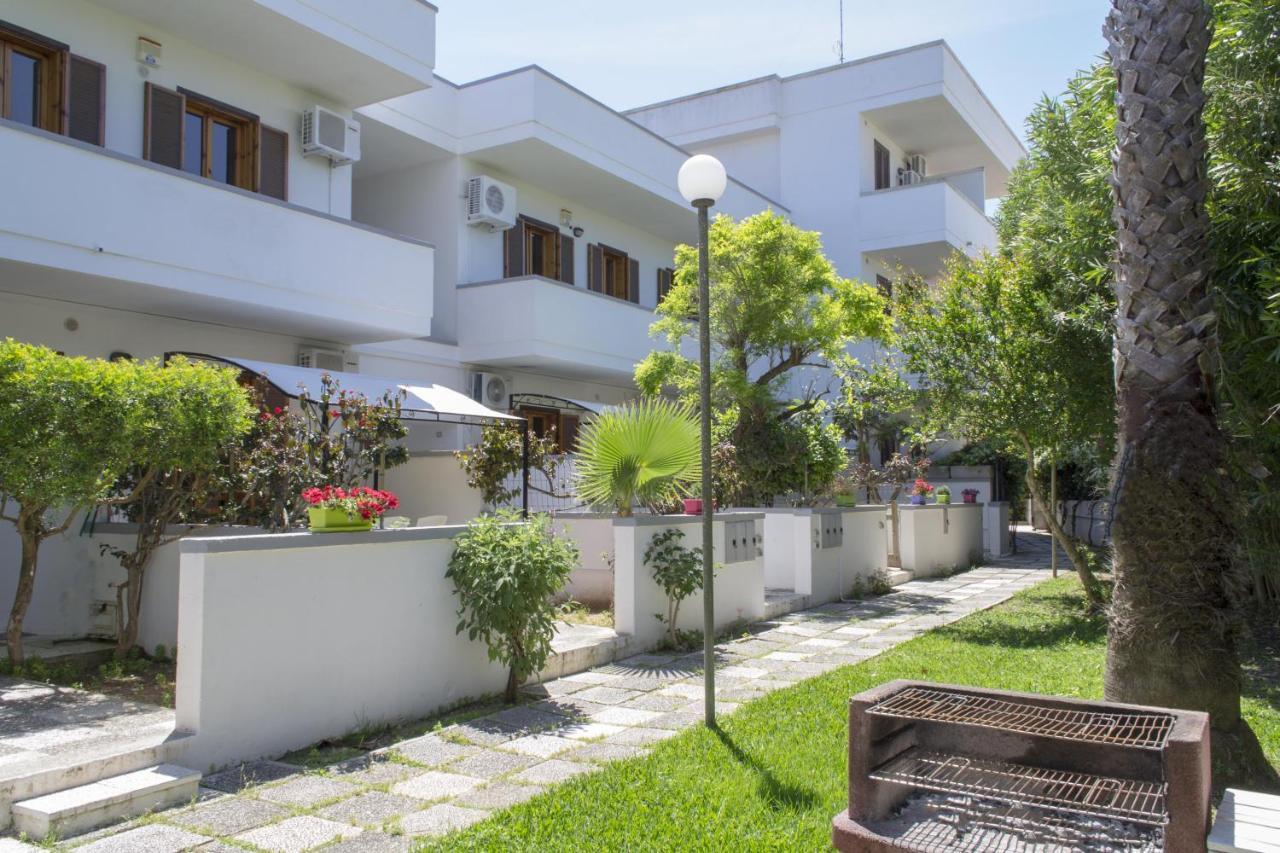 Residence Borgo Latino- Localo Torre dell'Orso Exterior foto